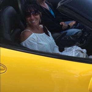 Meet your Posher, Laurie